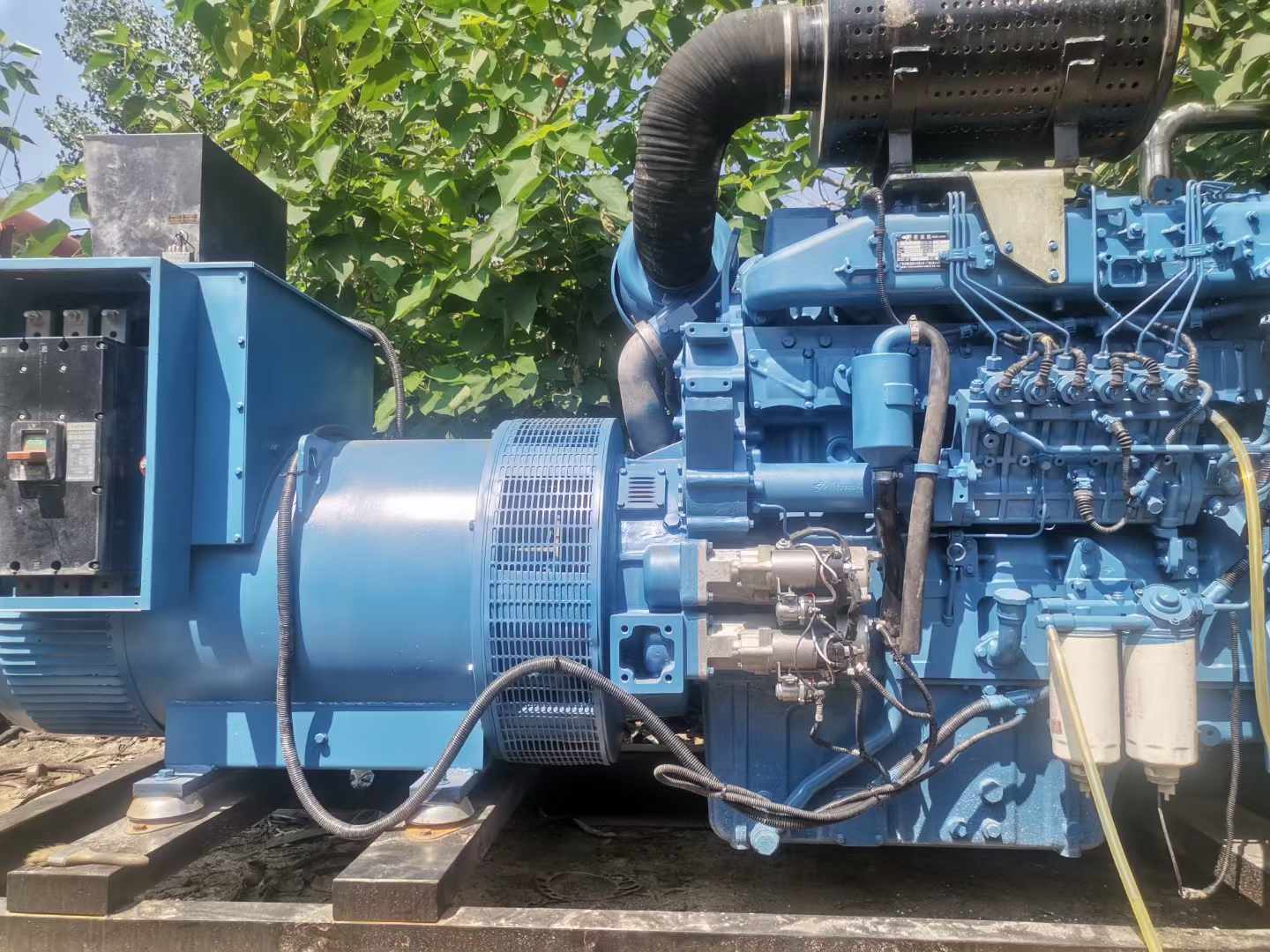 思礼镇详细说明降低 800kW 柴油发电机输出电流波动的方法