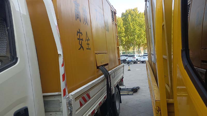 思礼镇如何判断柴油发电机组和UPS电源的切换时间是否符合要求?