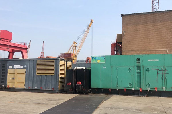 思礼镇发电机出租空气滤清器的清洁频率是多少？
