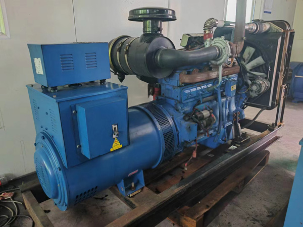 思礼镇100kW柴油发电机组使用多级机油有哪些优缺点？
